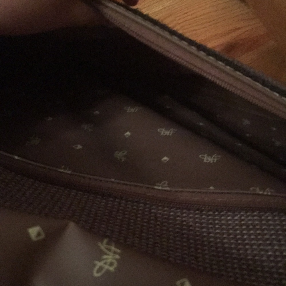 Suitcase - Picture 4 of 4
